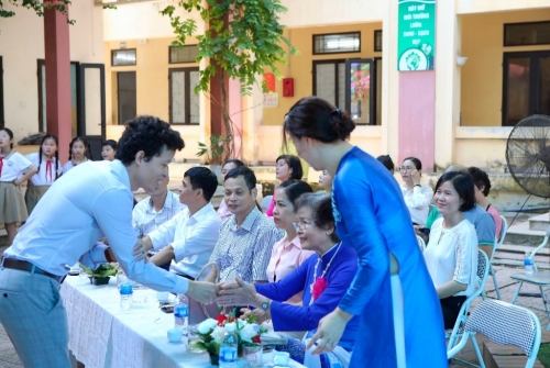 IMK Việt Nam tài trợ cho trường Tiểu học Vân Canh trị giá 150tr