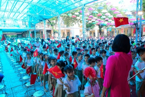 IMK Việt Nam tài trợ cho trường Tiểu học Vân Canh trị giá 150tr