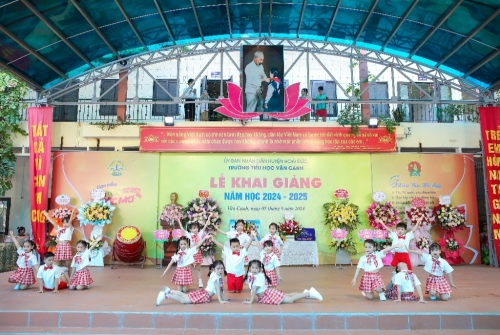 IMK Việt Nam tài trợ cho trường Tiểu học Vân Canh trị giá 150tr