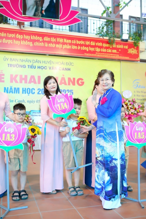IMK Việt Nam tài trợ cho trường Tiểu học Vân Canh trị giá 150tr