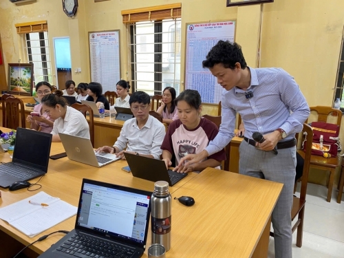 IMK triển khai tập huấn chuyển đổi số tại trường THCS Vân Canh